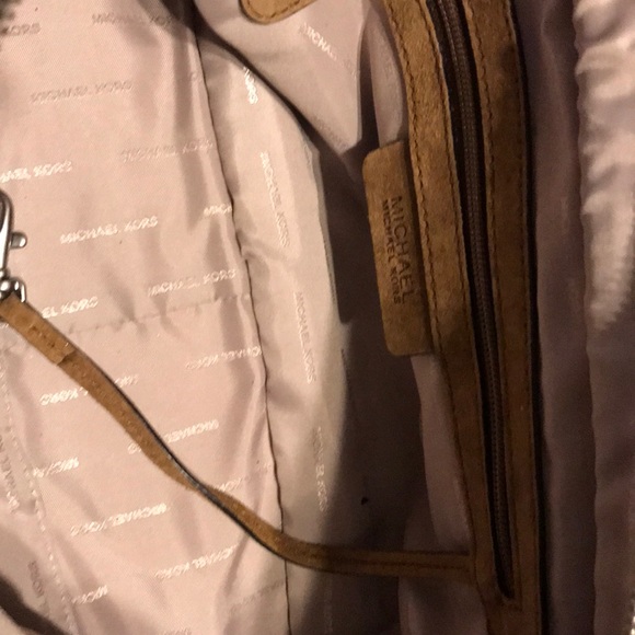 Michael Kors purse - Picture 5 of 8